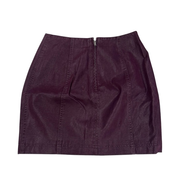 Free People Modern Femme Lined Vegan Leather Mini Skirt Pomegranate Wine size 4 - Picture 5 of 9